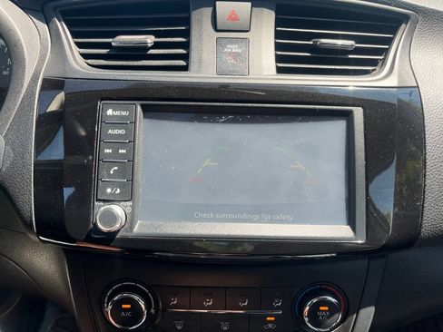 Used 2019 Nissan Sentra S FWD image 17