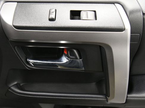 Certified 2024 Toyota 4Runner SR5 Premium image 27