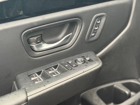 Used 2024 Honda Pilot Touring image 25