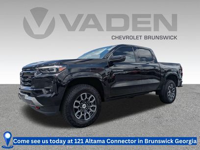 Used 2024 Chevrolet Colorado Z71 w/ Z71 Convenience Package 2