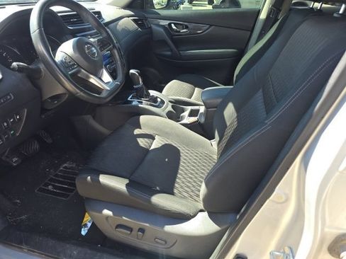 Used 2019 Nissan Rogue SV AWD/4WD image 10