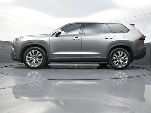 Used 2026 Toyota Grand Highlander Limited AWD/4WD image 20