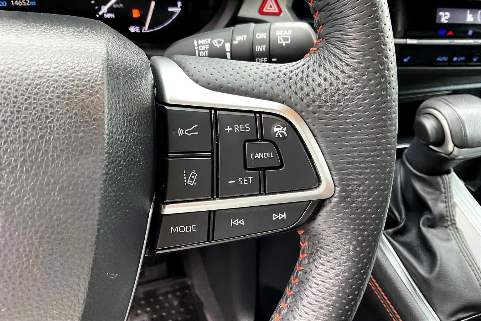 Used 2023 Toyota Sienna XSE w/ XSE Plus Package AWD/4WD image 24