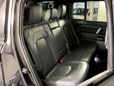 Used 2024 Land Rover Defender 110 V8 image 26