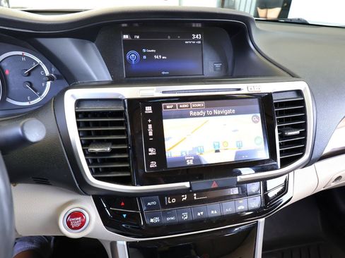 Used 2016 Honda Accord EX-L image 42