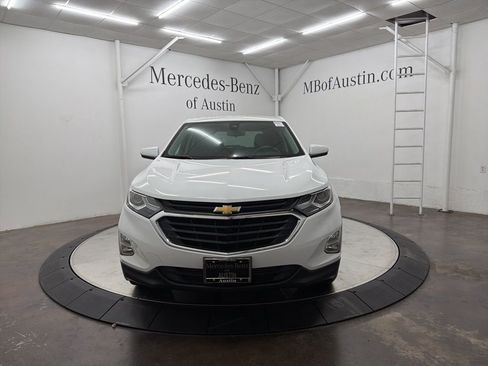 Used 2021 Chevrolet Equinox LT image 2