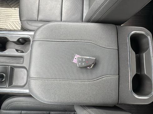 Certified 2024 Chevrolet Silverado 1500 LTZ w/ LTZ Convenience Package II AWD/4WD image 21