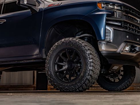 Used 2019 Chevrolet Silverado 1500 LTZ w/ LTZ Plus Package image 14