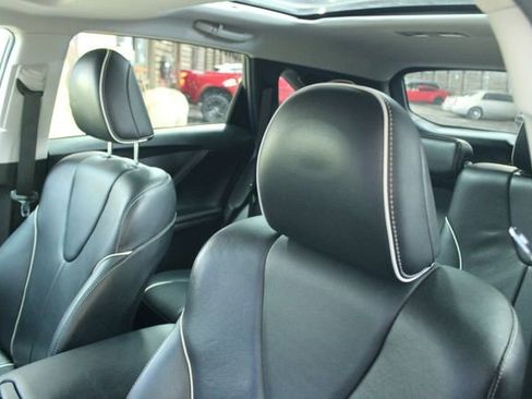 Used 2015 Toyota Venza AWD image 26