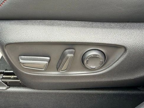 Used 2025 Toyota Sienna XSE image 34