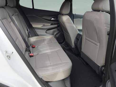 New 2026 Buick Envista Avenir FWD image 15