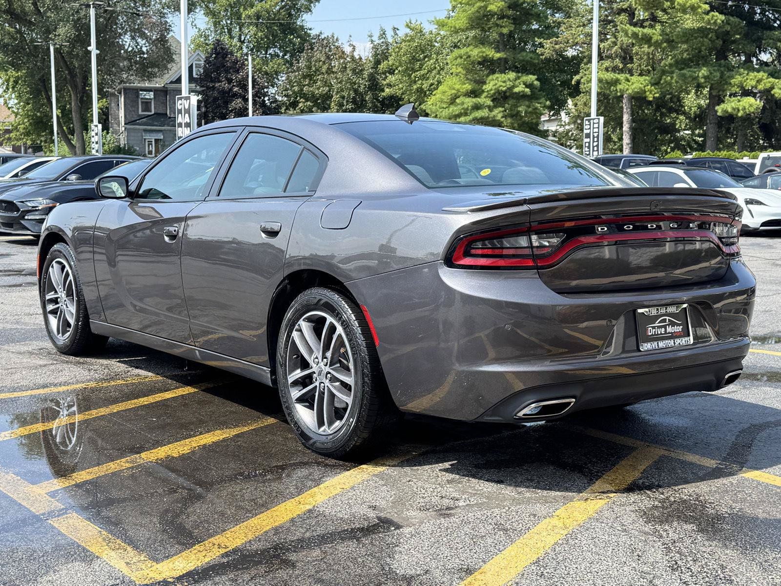 Used 2019 Dodge Charger SXT AWD/4WD image 7