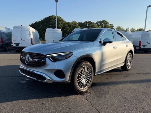 Certified 2024 Mercedes-Benz GLC 300 4MATIC image 3