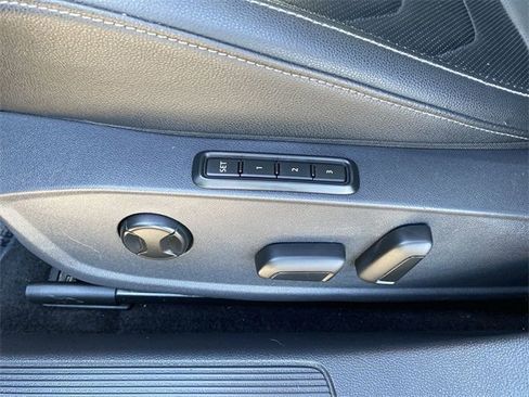 Used 2019 Volkswagen Jetta SEL Premium image 13