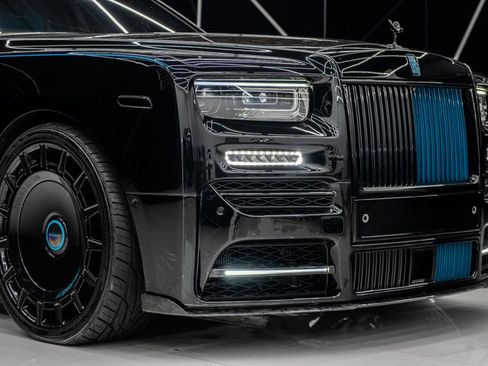 Used 2023 Rolls-Royce Phantom Sedan image 5