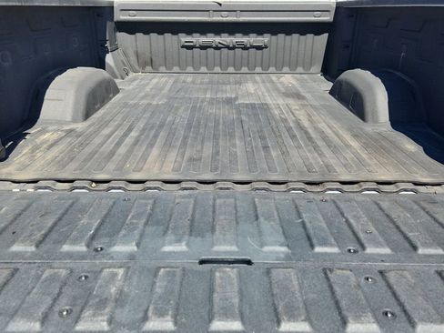 Used 2021 GMC Sierra 2500 Denali w/ Denali Ultimate Package image 17