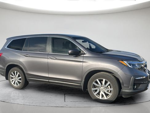 Used 2021 Honda Pilot EX image 3