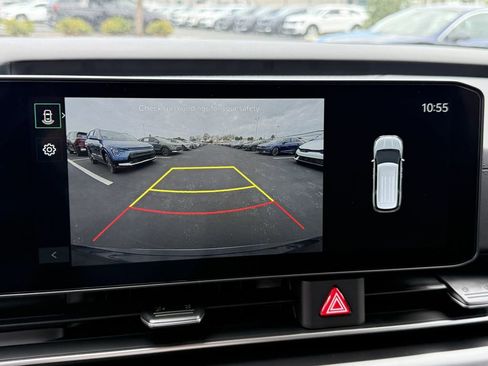 New 2026 Kia Carnival FWD image 23