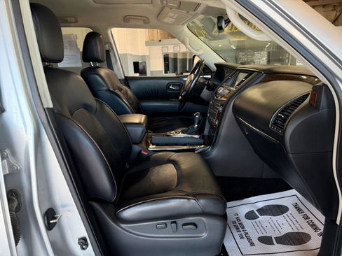 Used 2020 Nissan Armada SL w/ Premium Package image 10
