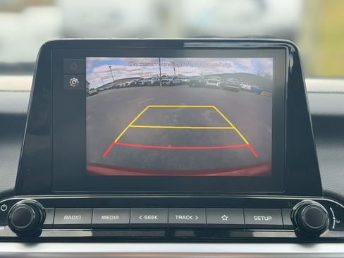 Used 2023 Kia Forte LXS w/ LXS Technology Package image 18