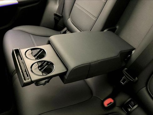 Certified 2026 Mercedes-Benz GLC 300 4MATIC image 38