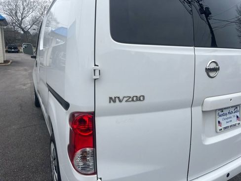 Used 2021 Nissan NV200 SV w/ Back Door Glass Package image 9
