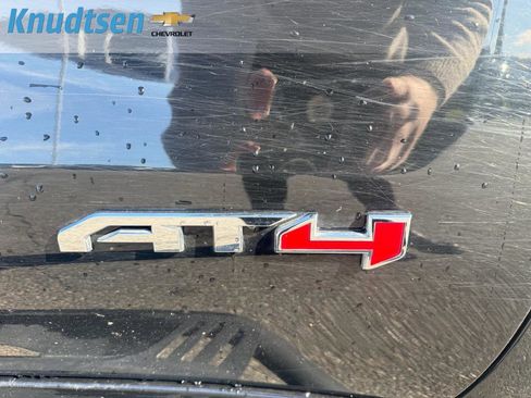 Used 2021 GMC Sierra 1500 AT4 w/ AT4 Preferred Package image 10