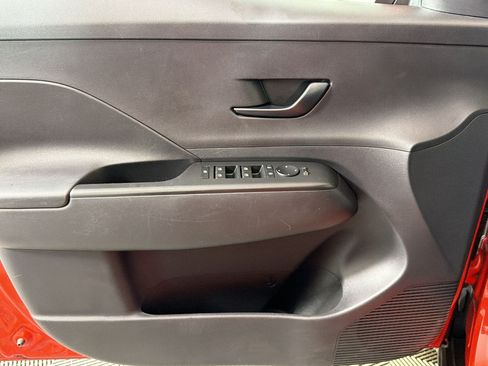 Used 2024 Hyundai Kona SEL AWD/4WD image 12