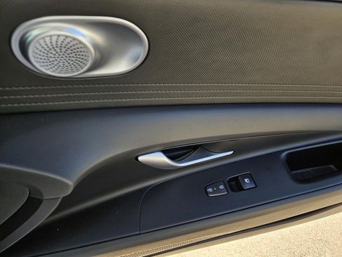 New 2025 Hyundai Elantra SE image 10