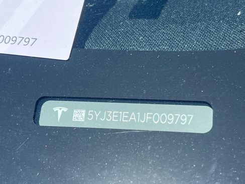 Used 2018 Tesla Model 3 Long Range RWD image 22