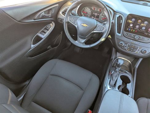 Used 2024 Chevrolet Malibu LT w/ Midnight Edition image 17