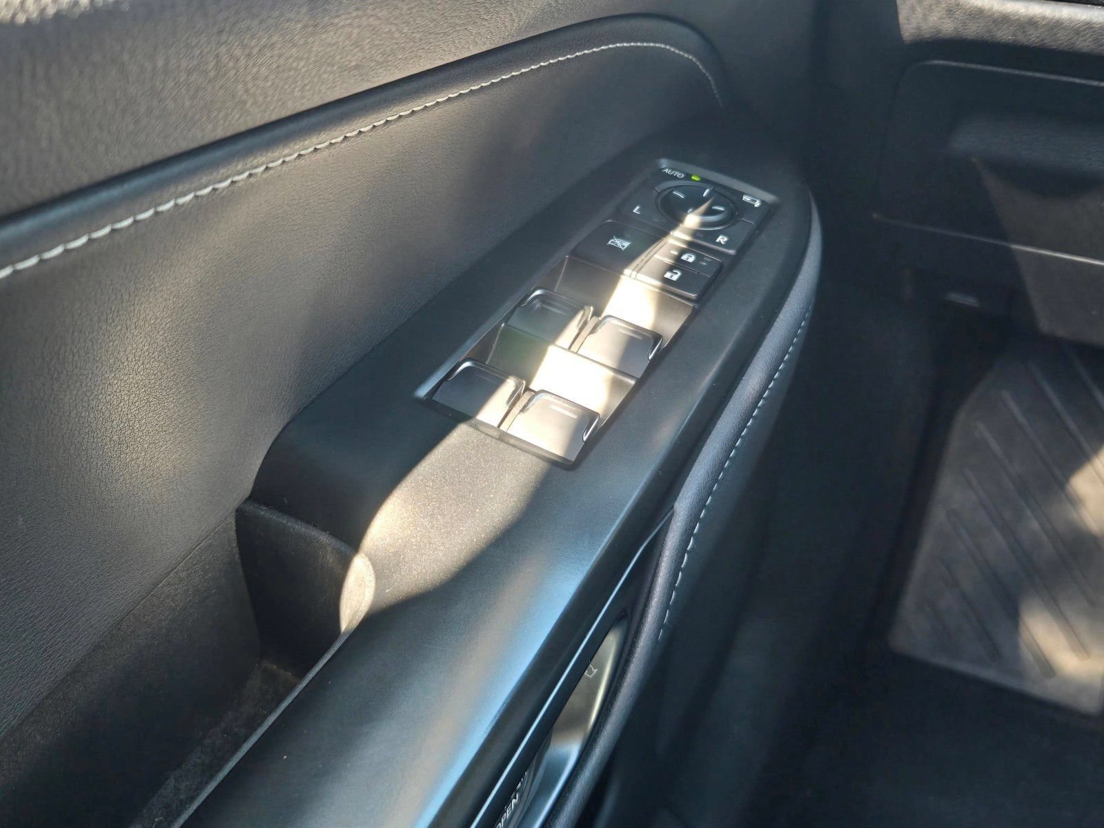 Used 2024 Lexus NX 250 FWD image 17
