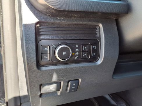 Used 2025 Ford F250 Platinum AWD/4WD image 27