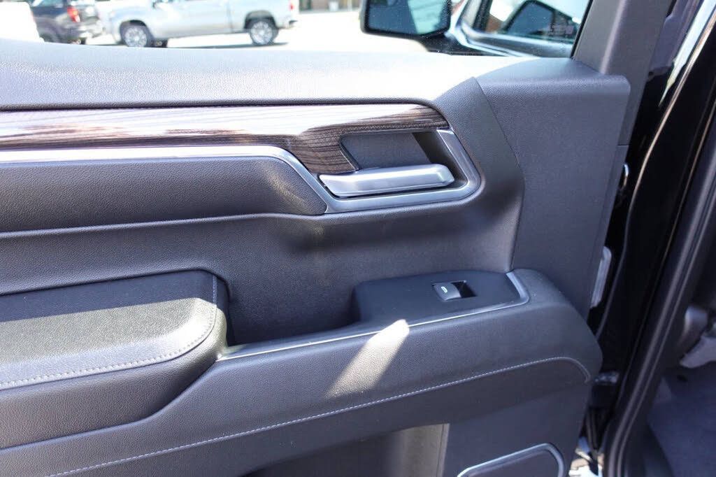 Used 2023 Chevrolet Silverado 1500 LT AWD/4WD image 22