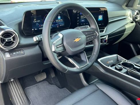 Used 2026 Chevrolet Equinox LT w/ Convenience Package II AWD/4WD image 17