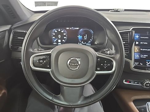 Used 2022 Volvo XC90 T8 Inscription image 10