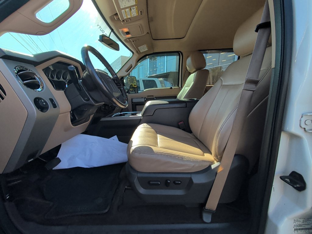 Used 2015 Ford F250 Lariat w/ Lariat Ultimate Package AWD/4WD image 10