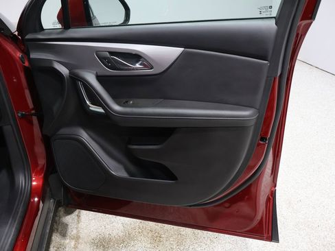 Used 2025 Chevrolet Blazer LT image 22