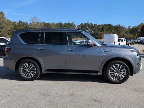 Used 2022 Nissan Armada SL image 3