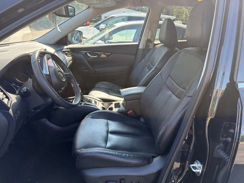 Used 2020 Nissan Rogue SL w/ Premium Package AWD/4WD image 9