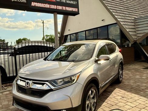 Used 2017 Honda CR-V EX image 2