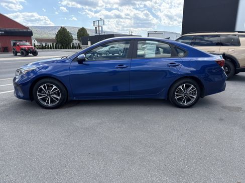 Certified 2024 Kia Forte LXS w/ LXS Technology Package FWD image 7