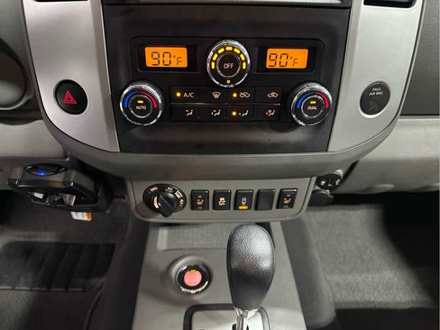 Used 2020 Nissan Frontier SV image 18