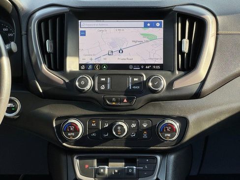 Used 2022 GMC Terrain AT4 w/ Infotainment Package II image 13