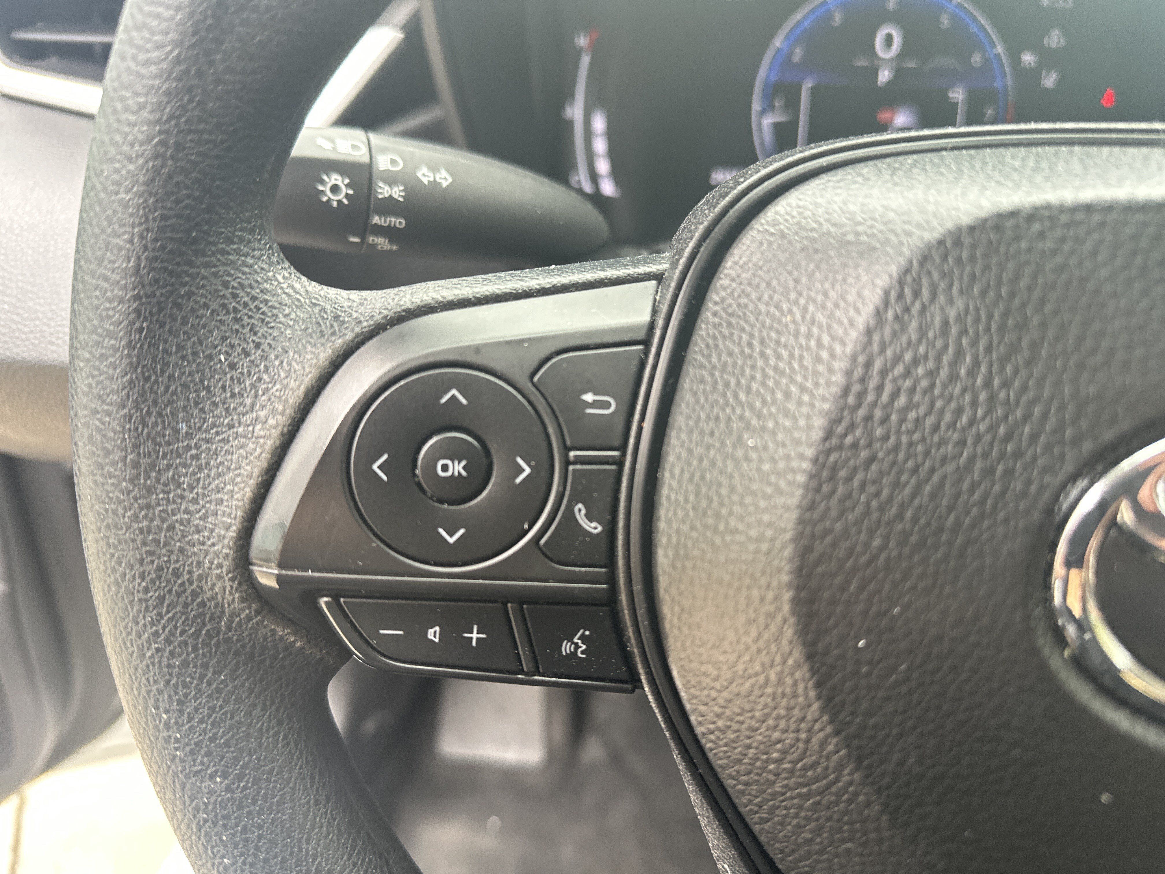 Used 2026 Toyota Corolla LE FWD image 18