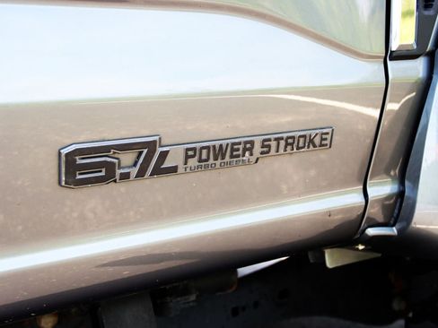 Used 2023 Ford F450 Lariat w/ Lariat Ultimate Package AWD/4WD image 11