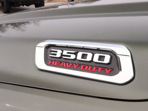 Used 2021 RAM 3500 Tradesman w/ Chrome Appearance Group image 9