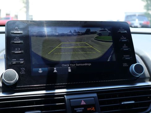 Used 2020 Honda Accord Sport image 29