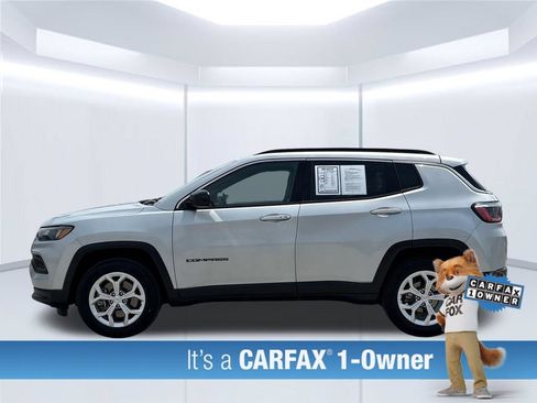 Used 2024 Jeep Compass Latitude AWD/4WD image 3