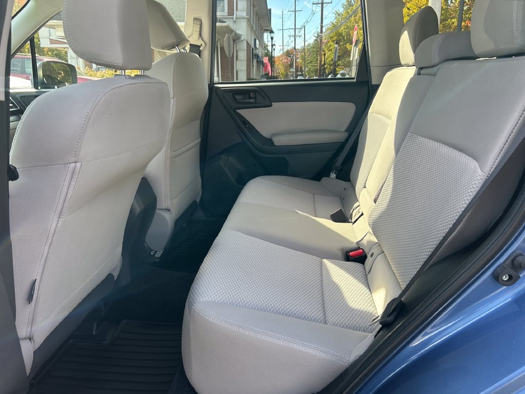Used 2016 Subaru Forester 2.5i Premium w/ All-Weather Package AWD/4WD image 28